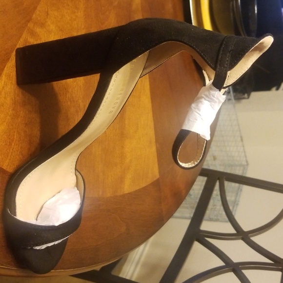 Black heels - Picture 4 of 6